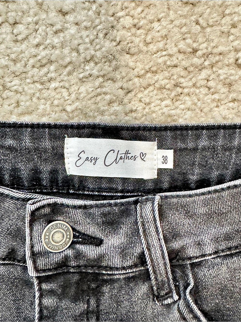 🔹 Easy Clothes Size 38 Charcoal Black High Rise Straight Leg Raw Hem Jeans - Picture 4 of 7